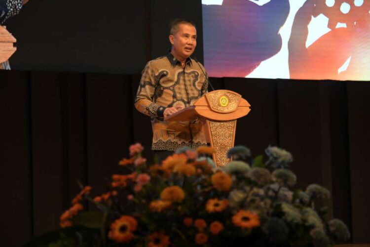 ORASIO DIES NATALIS UNPAR Bey Machmudin: SDM Jabar Aktor Terpenting Indonesia Emas 2045