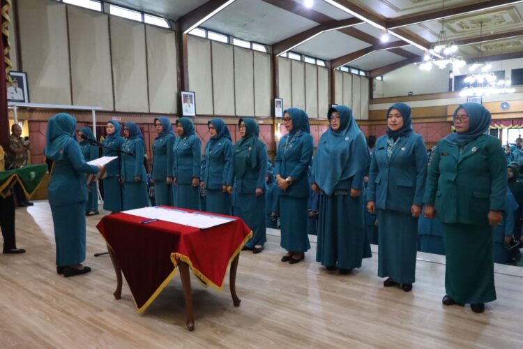 Yolla Gani Kukuhkan Bunda Literasi Tingkat Kecamatan dan Kelurahan se Kota Bekasi