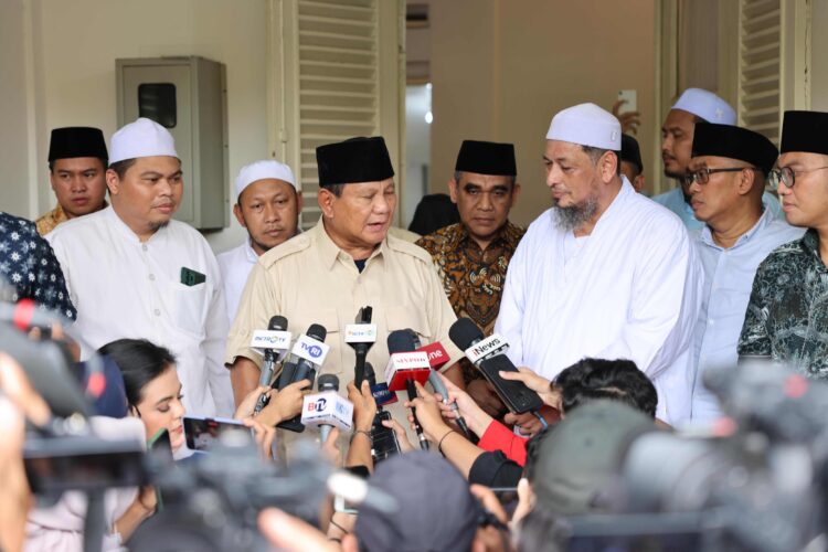Prabowo hingga Muzani Ziarah ke Makam Habib Ali Kwitang