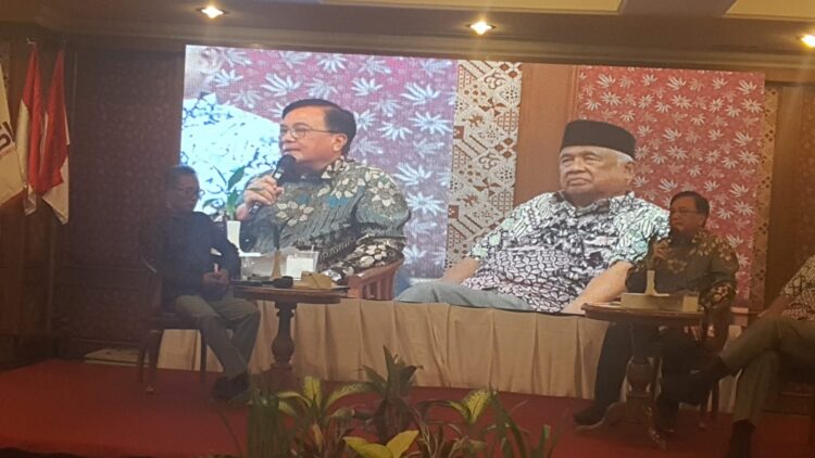 Dedikasi dan Integritas Benny Mamoto Berbuah Anugerah Spirit Pers Indonesia dari SMSI