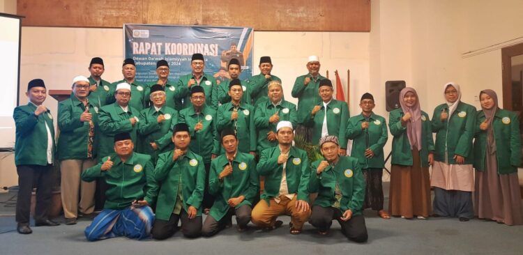 Tingkatkan Soliditas dan Evaluasi Program Kerja, Dewan Da’wah Kabupaten Bekasi Gelar Rapat Koordinasi