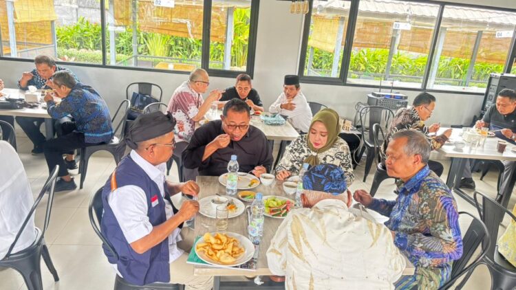 Gubernur Banten Terpilih Andra Soni Didaulat Jadi Anggota Luar Biasa PUB
