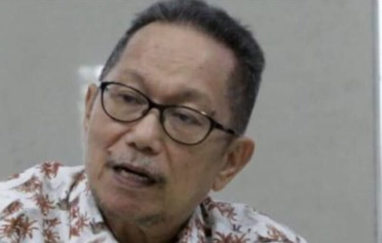 MENIKMATI PUISI KRITIS ” TETAPLAH BODOH”, KARYA FATHUL WAHID