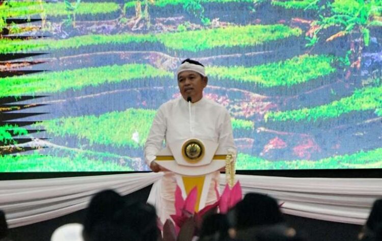 Cegah Bencana, KDM Ajak Masyarakat Kembalikan Fungsi Gunung