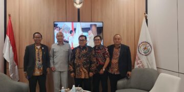 Ketum SMSI Firdaus dan JAM Intel Kejagung Reda Mathovani Bahas Sinergi Kejagung, ABPEDNAS dan SMSI Sukseskan Jaga Desa dan Jaga Dapur MBG