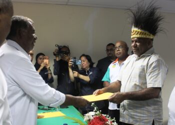 Matius D Fakhiri Calon Tunggal Ketua Umum KONI Papua