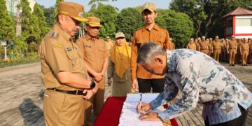 Plh Walkot Harris Bobihoe Bahas Solusi Persampahan Dan Tindak Tegas Oknum SPMB