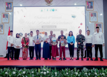Jawab Keresahan Soal LKS Mahal, Bupati Aep Gratiskan Modul Siswa SD-SMP di Karawang
