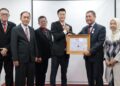AM Putranto Terima Penghargaan Warga Kehormatan dari Marga Tho Makassar