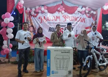 Malam Puncak HUT ke 81 RI : Warga 046 VGH Babelan Bekasi, Tampilkan Kreasi Budaya Nusantara