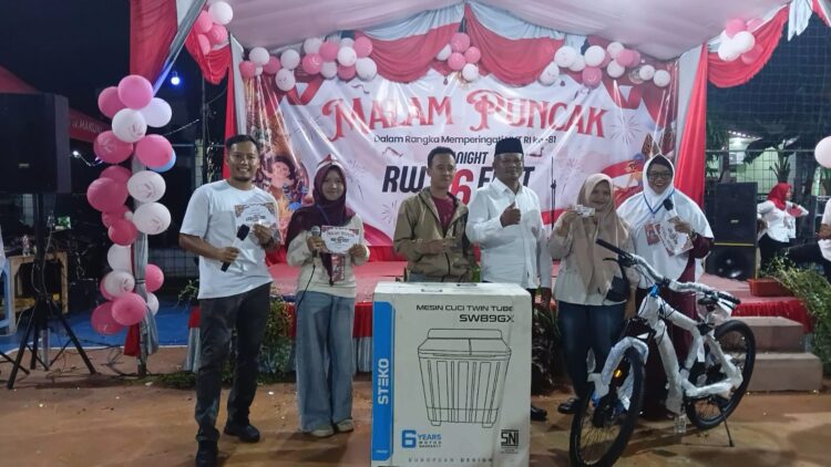 Malam Puncak HUT ke 81 RI : Warga 046 VGH Babelan Bekasi, Tampilkan Kreasi Budaya Nusantara