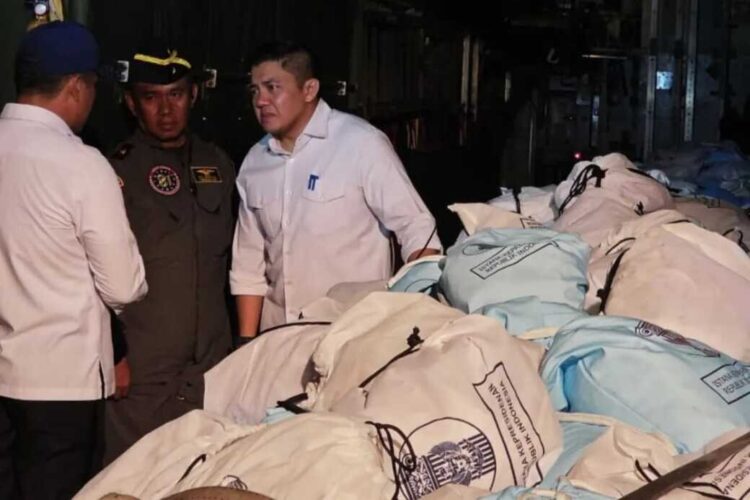 Tanggap Cepat Pemerintah untuk NTT, Letkol Teddy Indra Wijaya Dukung Percepatan Distribusi Bantuan Bencana