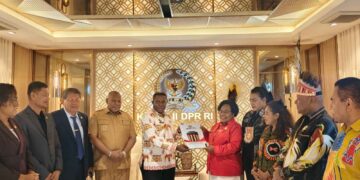MRP Resmi Serahkan Keputusan Persetujuan DOB Provinsi Papua Utara ke DPR RI