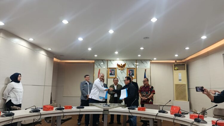 SMSI-RRI Perkuat Kolaborasi Lawan Hoaks dan Sebarkan Informasi Pembangunan