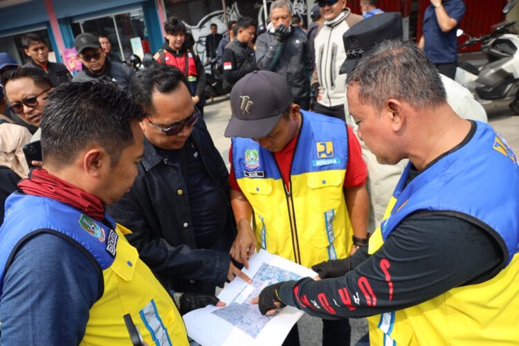 Susuri 9 Titik Infrastruktur, Wali Kota Bekasi Perkuat Penanganan Banjir dan Perbaikan Jalan.